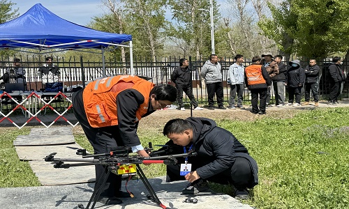 【保华润天航空】视距内飞行不再是梦，新疆专业无人机驾照等你来拿！