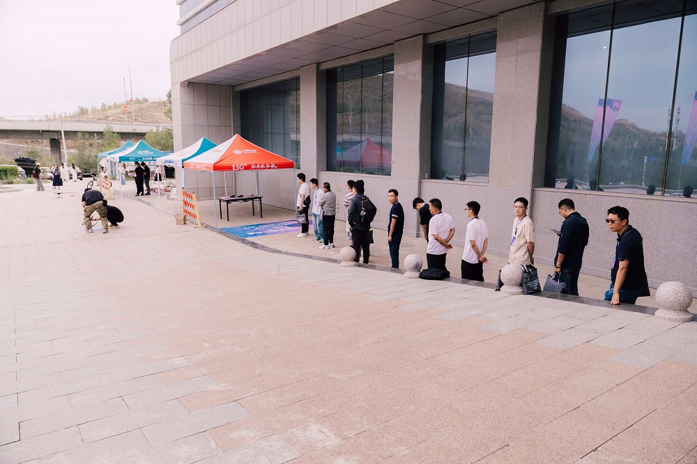 为什么选择保华润天航空学习无人机？新疆学员的明智之选