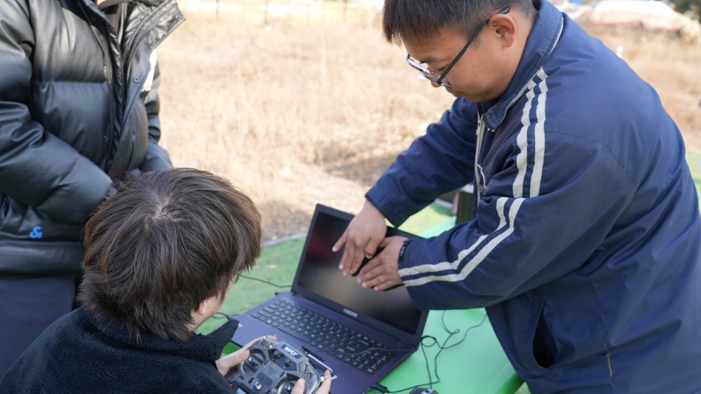 新疆学无人机到保华润天,03考点在手,执照轻松我有!