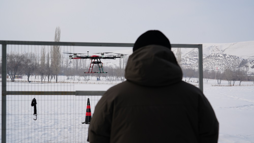 新疆无人机执照最快拿证攻略：保华润天航空全日制集训营揭秘