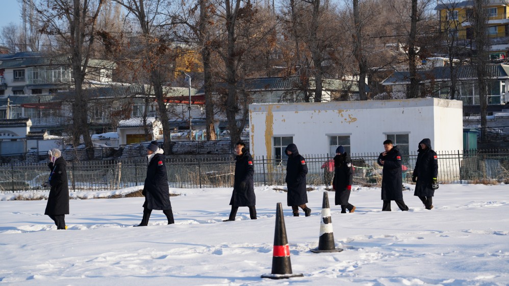 新疆无人机培训考证终极指南：从选择学校到考取 CAAC 执照全流程解析